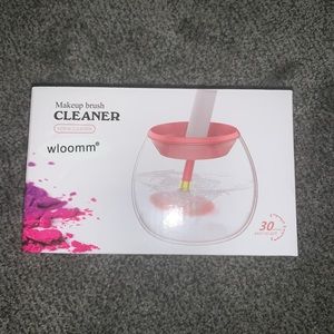 Makeup brush cleaner set